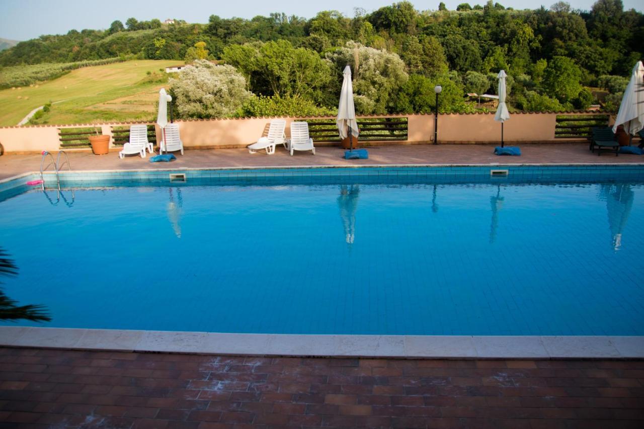 Rea Villa Coltodino Buitenkant foto