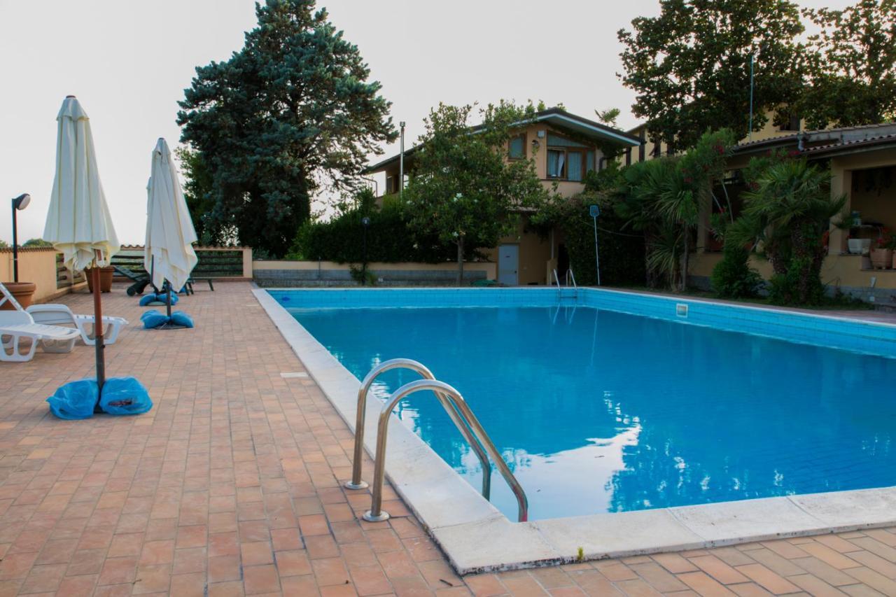 Rea Villa Coltodino Buitenkant foto
